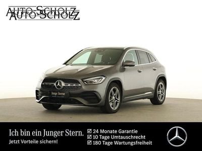 Grau Gebraucht 2022 Mercedes GLA250 AMG SUV | 40.787 € (Fairer Preis)