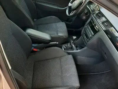 Gebraucht Skoda Rapid Ambition 105 PS (77 kW) 2014 Silber Kleinwagen
