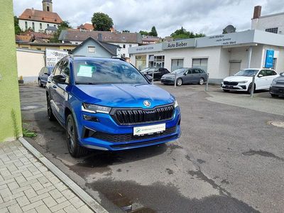 Blau Neu 2025 Skoda Karoq SportLine SUV | 34.990 € (Guter Preis)
