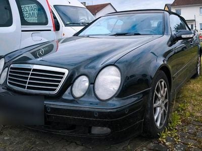 Usata Mercedes CLK200 163 CV (119 kW) 2002 Nero Cabrio