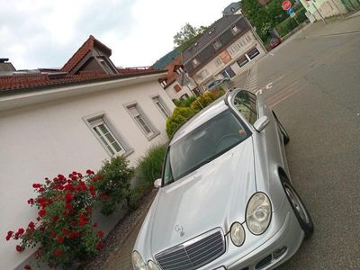 Mercedes E220