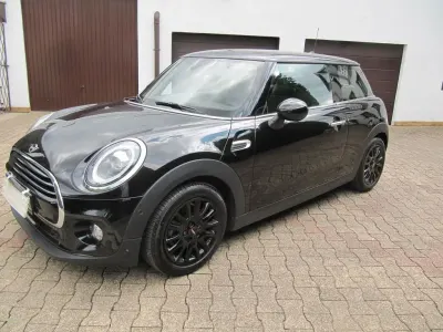 Gebraucht Mini Cooper 136 PS (100 kW) 2019 Schwarz Kleinwagen