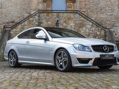 Mercedes C63 AMG