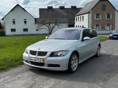 Second-hand BMW 325 218 CP (160 kW) 2006 Argintiu Break