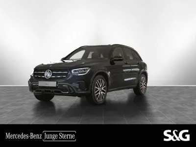 Gebraucht Mercedes GLC200 Night 163 PS (119 kW) 2022 Metalliclack obsidianschwarz met SUV