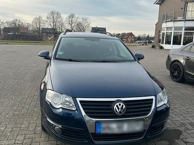 Gebraucht VW Passat 102 PS (75 kW) 2010 Blau Kombi