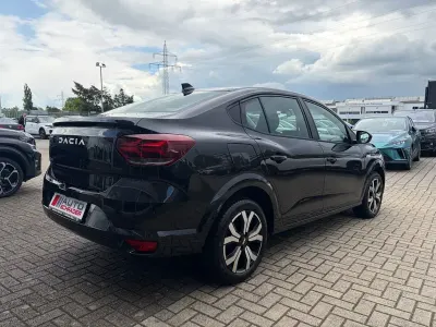 Gebraucht Dacia Logan 91 PS (66 kW) 2024 Schwarz Limousine