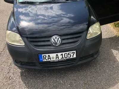Gebraucht VW Fox 54 PS (39 kW) 2008 Schwarz Kleinwagen