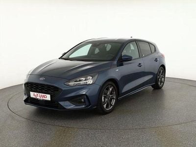 Blau Gebraucht 2022 Ford Focus ST-Line Limousine | 19.990 € (Fairer Preis)