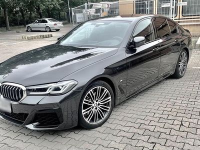 Grau Gebraucht 2021 BMW 520 Limousine | 29.999 € (Teuer)