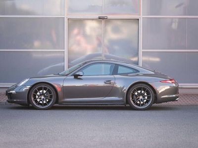 Porsche 911 Carrera 4