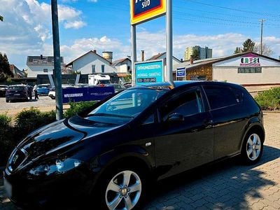 Usata Seat Leon 105 CV (77 kW) 2008 Nero Utilitaria