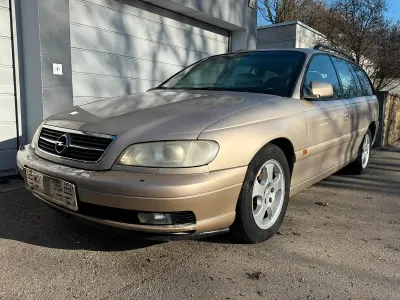 Gebraucht Opel Omega 170 PS (125 kW) 2000 Gold Kombi