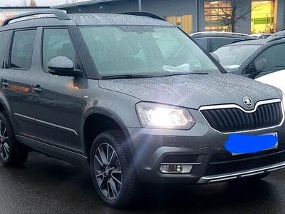 gebraucht Skoda Yeti 1.2 TSI Automatik 60.000km EZ11/2017