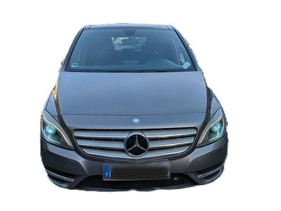 Mercedes B200