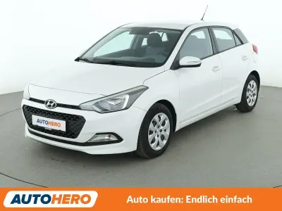 Gebraucht Hyundai i20 Classic 84 PS (61 kW) 2016 Weiß Limousine