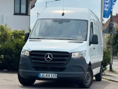Gebraucht Mercedes Sprinter 114 PS (83 kW) 2019 Arktikweiss Van