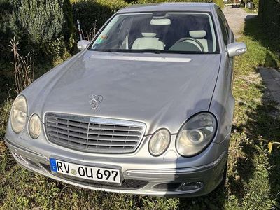 Mercedes E320