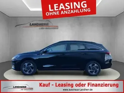 Neu Hyundai i30 140 PS (102 kW) 2025 Abyss black Kombi