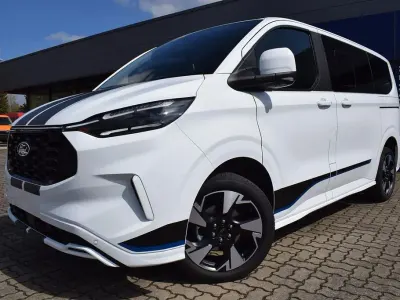 Neu Ford Tourneo Sport 170 PS (125 kW) 2026 Frost weiß Van / Kleinbus