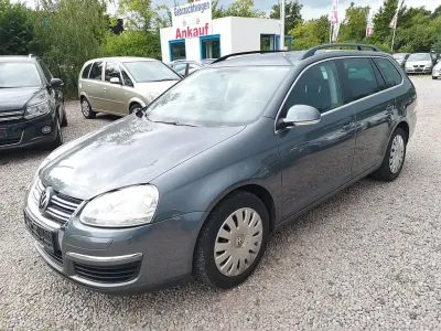Gebraucht VW Golf V Comfortline 122 PS (89 kW) 2008 Grau Kombi