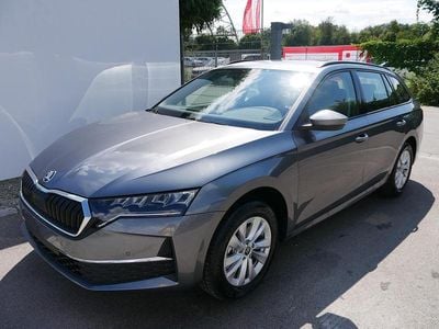 Neu Skoda Octavia Selection 150 PS (110 kW) 2025 Grau Kombi