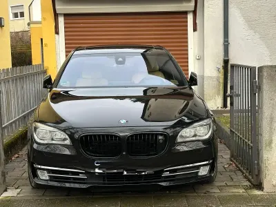 Gebraucht BMW 750 381 PS (280 kW) 2014 Schwarz Limousine