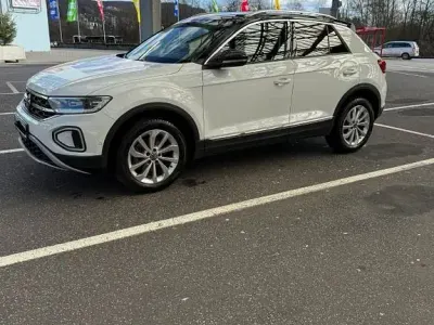 Gebraucht VW T-Roc Style 110 PS (80 kW) 2023 Weiß SUV