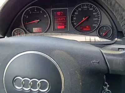 Gebraucht Audi A4 131 PS (96 kW) 2002 Grau Kombi