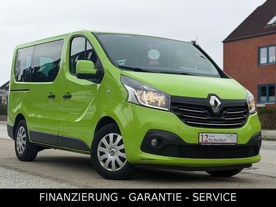 Usado Renault Trafic Expression 125 HP (91 kW) 2016 Verde Monovolume