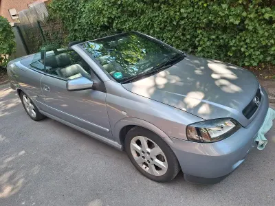 Gebraucht Opel Astra 147 PS (108 kW) 2003 Silber Cabrio