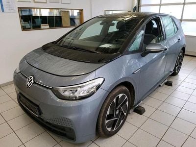 Second-hand VW ID.3 Pure 110 kW (150 CP) 2021 Albastru Hatchback