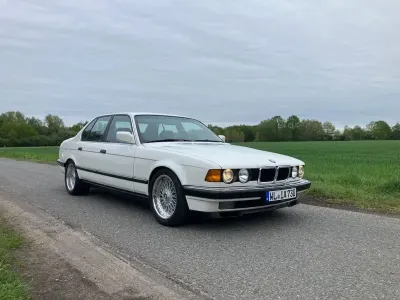 Gebraucht BMW 730 218 PS (160 kW) 1992 Weiß Limousine