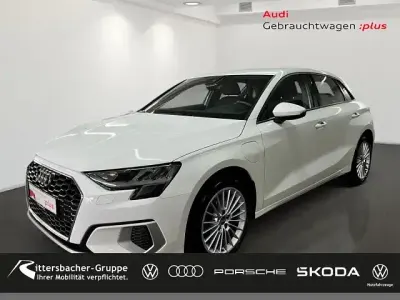 Gebraucht Audi A3 Sportback e-tron Advanced 204 PS (150 kW) 2022 Ibisweiß Kleinwagen