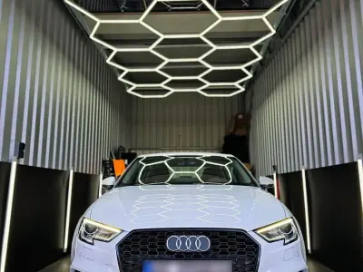 Gebraucht Audi A3 Sport 116 PS (85 kW) 2018 Weiß Limousine