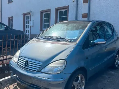 Gebraucht Mercedes A190 125 PS (91 kW) 2003 Silber Kleinwagen