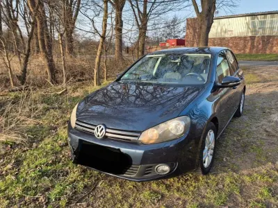 Gebraucht VW Golf VI Team 122 PS (89 kW) 2011 Blau Kleinwagen