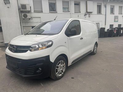 Second-hand Opel Vivaro Edition 120 CP (88 kW) 2021 Alb Monovolum