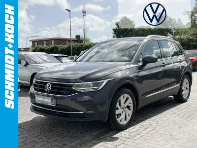 Gebraucht VW Tiguan Active 150 PS (110 kW) 2023 Delfingrau (grau) SUV