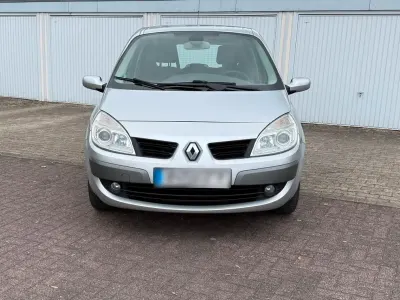 Gebraucht Renault Scenic E-Tech 135 PS (99 kW) 2008 Silber Van / Kleinbus