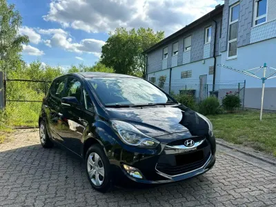 Gebraucht Hyundai ix20 90 PS (66 kW) 2012 Schwarz Kleinwagen