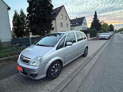 Usata Opel Meriva 105 CV (77 kW) 2007 Argento Monovolume