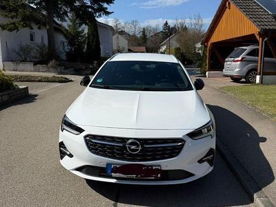 Weiß Gebraucht 2021 Opel Insignia Elegance Kombi | 21.400 € (Etwas zu teuer)