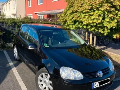 Usata VW Golf IV 102 CV (75 kW) 2004 Nero Berlina