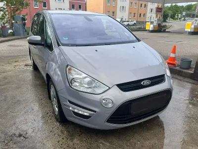 Gebraucht Ford S-MAX S 163 PS (119 kW) 2011 Silber Van / Kleinbus