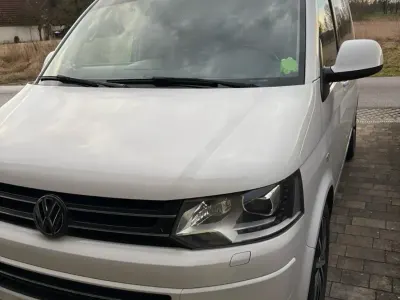 Gebraucht VW Multivan Comfortline 140 PS (102 kW) 2015 Weiß Van / Kleinbus