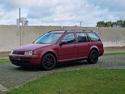 Rot Gebraucht 2001 VW Golf IV Kombi | 2.200 € (Fairer Preis)