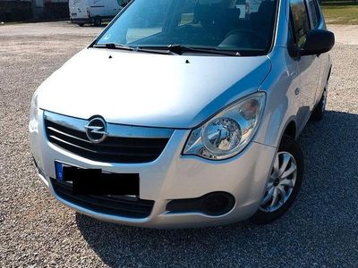 Gebraucht Opel Agila 65 PS (47 kW) 2009 Silber Kleinwagen