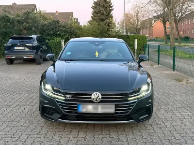 Używany VW Arteon R-line 150 KM (110 kW) 2019 Czarny Hatchback