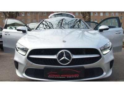 Usata Mercedes A180 116 CV (85 kW) 2020 Argento Utilitaria